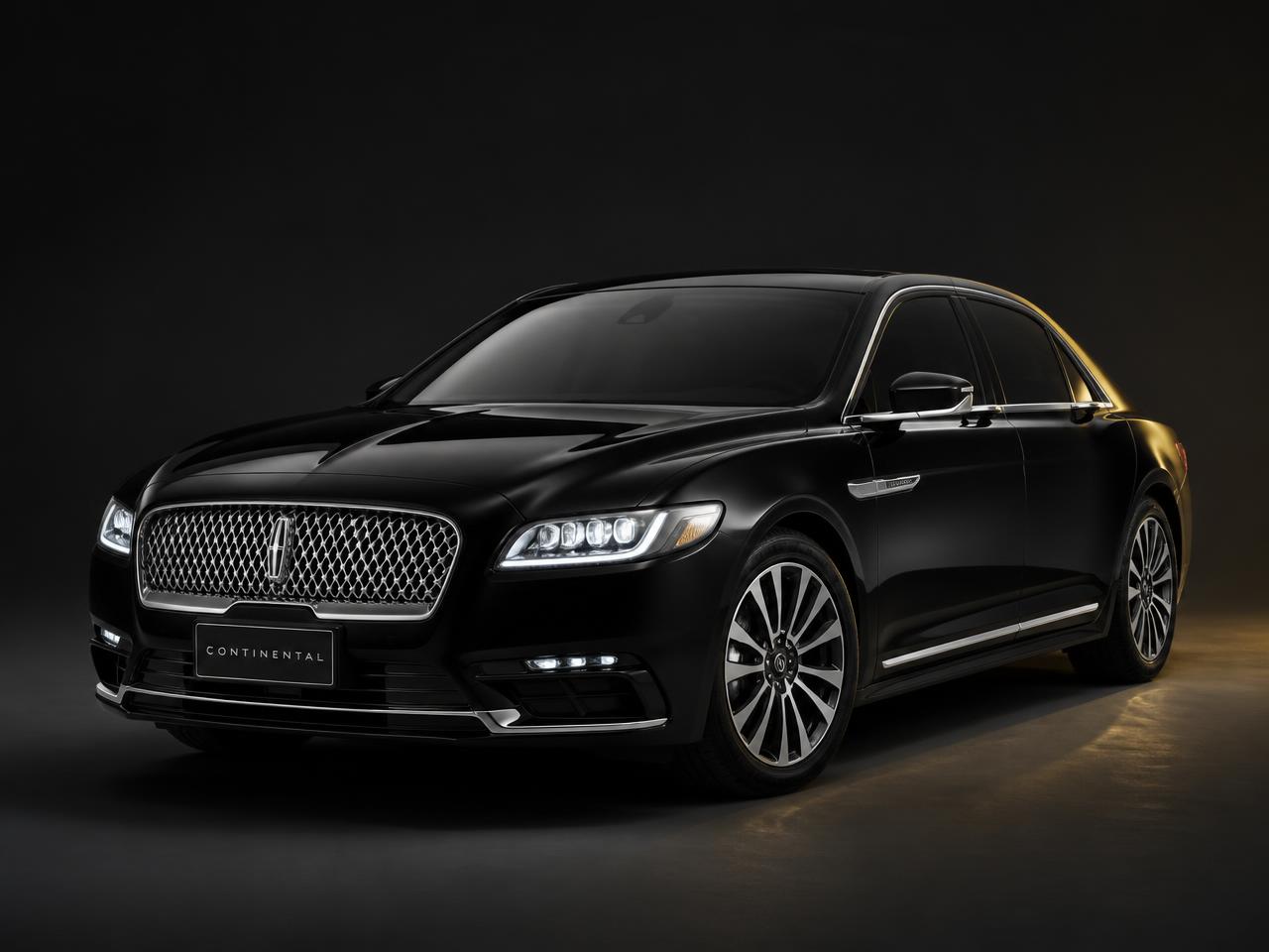 Lincoln Executive Sedan available from KOP Coach